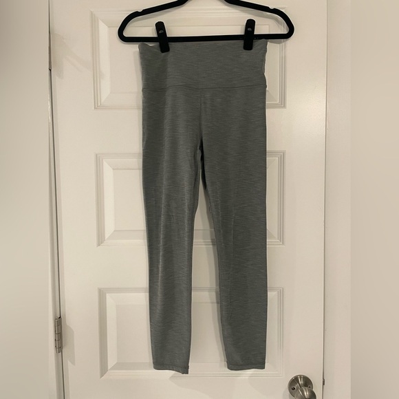 Athleta Pants - Athleta Ultra High Rise Elation 7/8 leggings, grey, size small